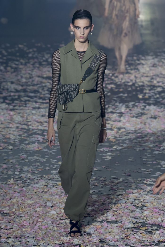 Модные брюки весна-лето 2019 из коллекции Christian Dior